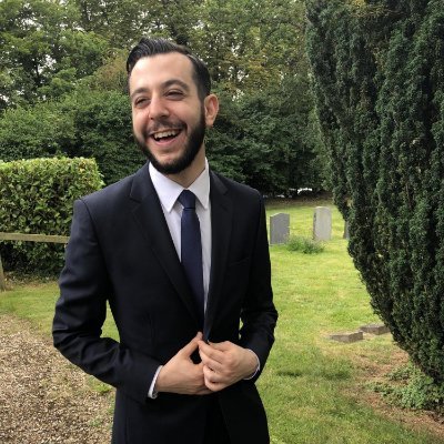 @uniofeastanglia graduate.
Weekends ruined by @SpursOfficial, @Dag_RedFC, or @saints.
Weekends made by trance, bike rides and discovering new beers.