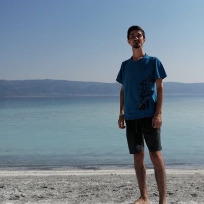 BA_BurakArslan's profile picture. '' Bazı insanlar yağmuru hisseder, diğerleri ise sadece ıslanır. ''