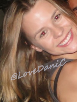 Fã Clube OFICIAL da @danicarvalhooo , autorizado pela própria.Se você também adora essa fofa da Dani, mande susgestões e o que acha melhor pra o fc .