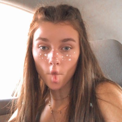 HaleyZook1's profile picture. junior @ cbus // snap: haleyhoran80