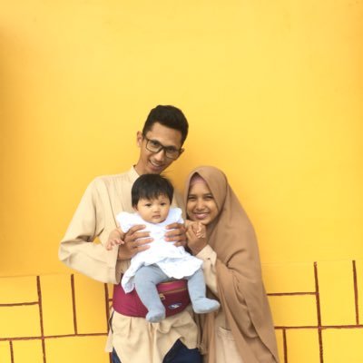 Ordinary Mommy of Rembulan. Books, Sky, Rain, Petrichor and You.