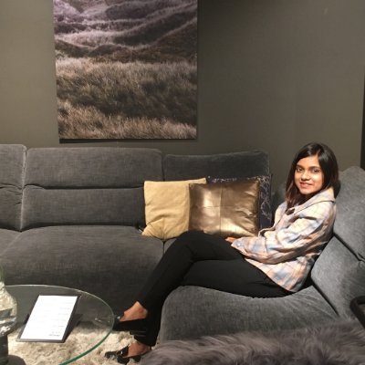 A Boston-based global designer, transitioned from phyigital to the digital world, designing everything from captivating Interiors to functional Interface design
