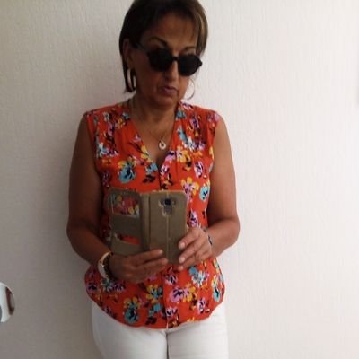 careira2's profile picture. editor moderator (cirugía torácica del corazón)🇫🇷🇪🇸🖊📕💉🚑