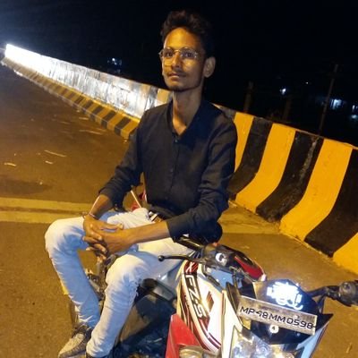 सिविल अभियंता की ज़िंदगी सीमेंट रेत गिट्टी से भरी हुई..
बाकि ज़िंदगी कुछ अच्छा सुनने, पढ़ने और लिखने की कोशिश मे!
साहेबा हाथ वडे आईया जिस पावे तिस देवे
#TTSTAFF