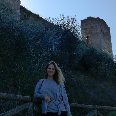 CarmenAne's profile picture. Enfermera. Hemodinámica❤️ Rx. Intervencionista y vascular 💉