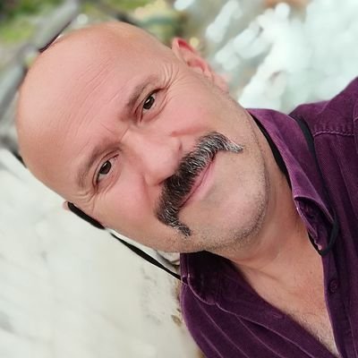 YlmazAlbayrak15's profile picture. 