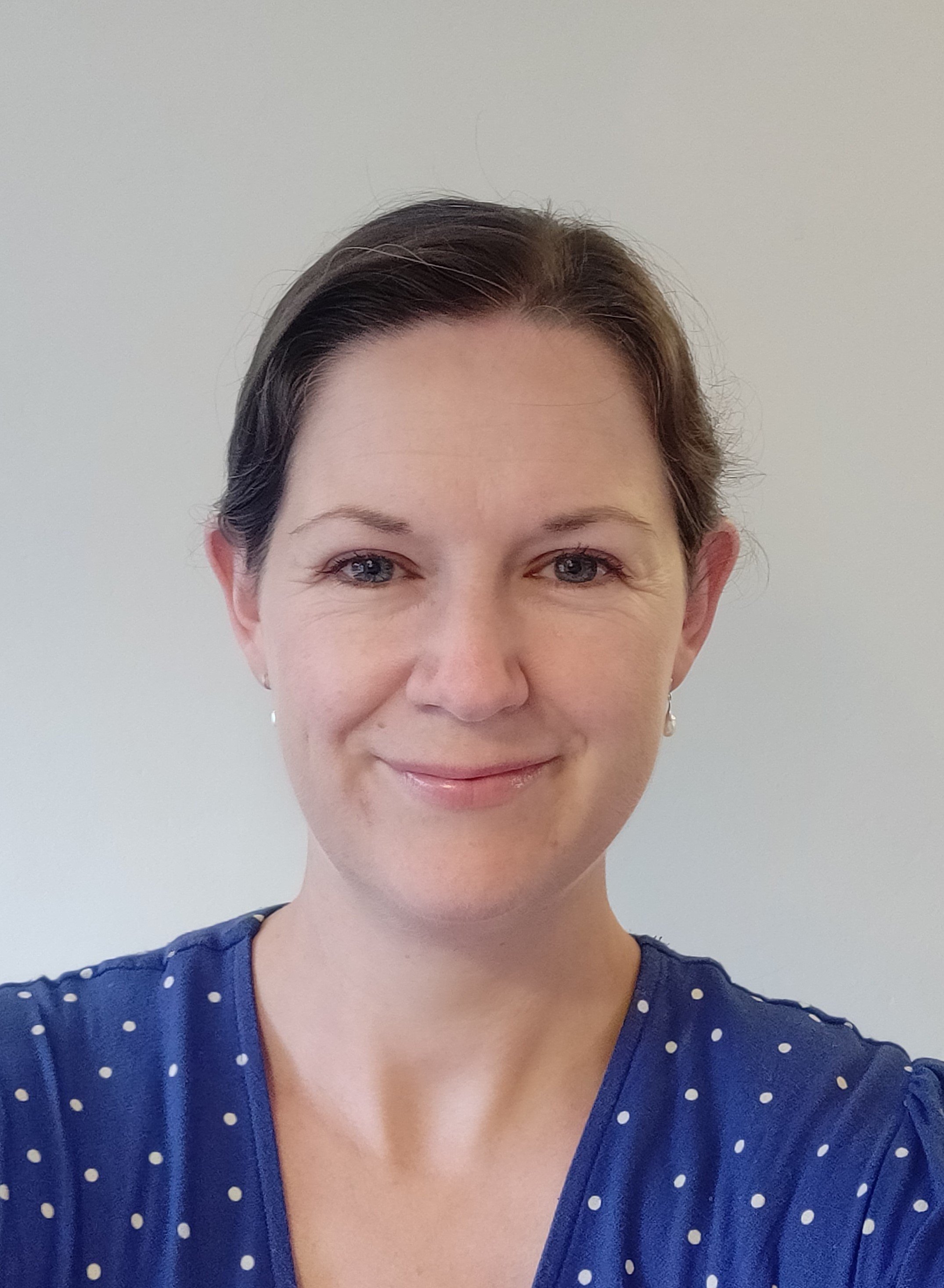 DrEllieMac's profile picture. Healthcare Scientist and Clinical Biochemist, bringing laboratory medicine out from behind the scenes of healthcare.