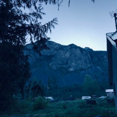 ThomasBlackmor8's profile picture. 