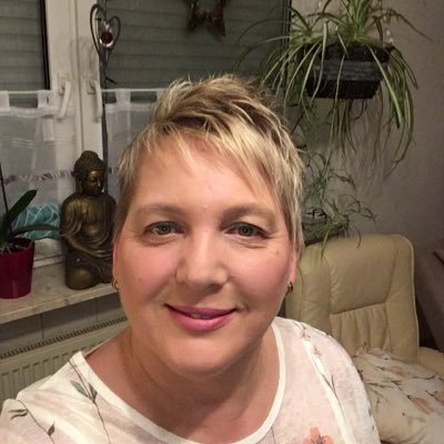 Language lover, I speak German and English, learning Italian and Spanish