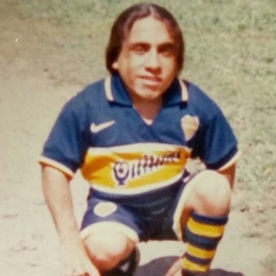 Me llamo Pedro y juego en Boca Juniors, el mas grande.