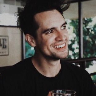 kingoftheclout's profile picture. ➳ 𝘸𝘩𝘦𝘳𝘦’𝘥 𝘺𝘰𝘶 𝘨𝘰? 𝘪 𝘵𝘩𝘰𝘶𝘨𝘩𝘵 𝘸𝘦'𝘥 𝘭𝘢𝘴𝘵 𝘧𝘰𝘳𝘦𝘷𝘦𝘳