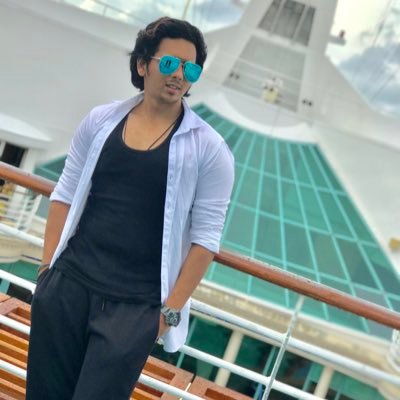 Assistant Choreographer -Performer🕺🏻🎼🎧-in Bollywood🎬