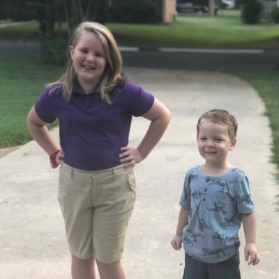 CrystalShock1's profile picture. https://t.co/y495XzISr7.Mary Kay.Autumn.Pumpkin https://t.co/oT9zdYCQAW.Reading.Toes in the Sand