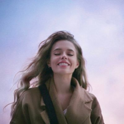 euphoricaaaaa's profile picture. 𝑀𝑖𝑠𝑢𝑛𝑑𝑒𝑟𝑠𝑡𝑜𝑜𝑑 𝒈𝒊𝒓𝒍 — 𝑨 𝒍𝒊𝒕𝒕𝒍𝒆 𝒃𝒊𝒕 𝑓𝑒𝑎𝑟 𝒐𝒇 𝒕𝒉𝒆 𝑤𝑜𝑟𝑙𝑑 — But I like pizza