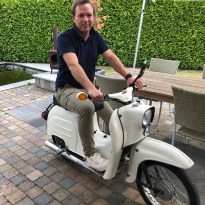 ♥️ Suzan | #simoncello's cat dad | Group IT Project Manager @ Seabourne Logistics | Simson Schwalbe pilot | carbagerunner | @Volvo lover | #Maastricht | ;-)