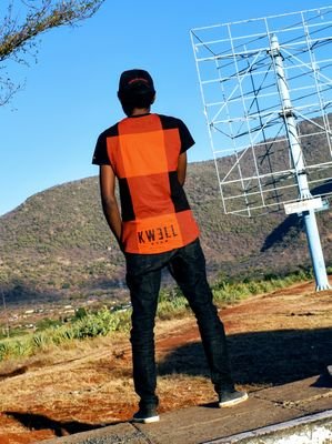 adrenaline junky
alcohol addict:)
254 rep