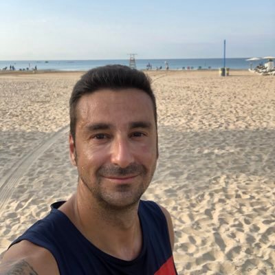 Entrenador de futbol en utebo fc, ud. Amistad y ex entrenador infantil b, alevin a y juvenil sport villa vallecas. Actualmente entrenador Adpi Rivas Cadete A