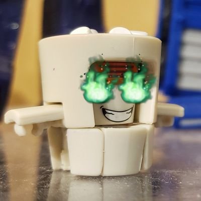 Robots w/Coffee Jesseさんのプロフィール画像