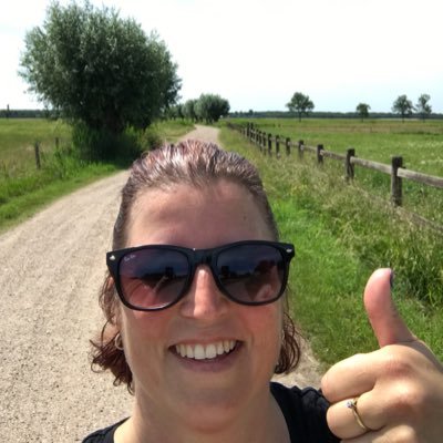 creabowella's profile picture. Hobby's: mijn gezin, muziek maken met Concento, reizen, wandelen, schminken, haken/fröbelen. Andere interesses: P!nk, Ferrari, Italië, USA. Werk: kinderopvang