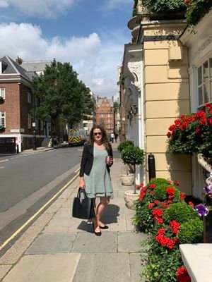 tonitaka271's profile picture. Blogger and  Business Woman