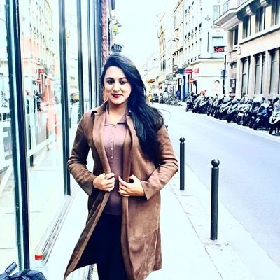 vidziyer93's profile picture. 26 | Founder & Chief Brand Consultant @merakiandco_in | Building Fashion Label |Aspiring Restaurateur | Globetrotter🌍✈️| Go- Getter ✨