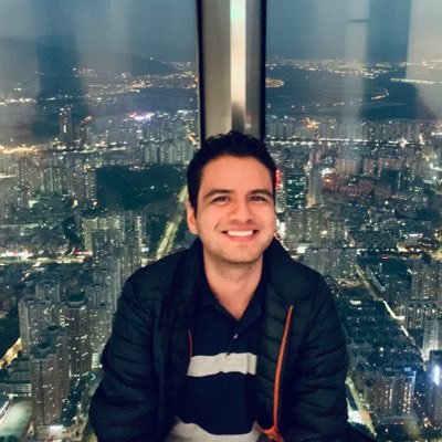 Graduado en marketing por la Universidad Panamericana