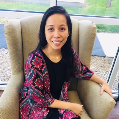 Mom. Filipina. Post-its addict. Traveler. Fitness enthusiast. Cali native turned Missourian venturing 7th grade ELA.