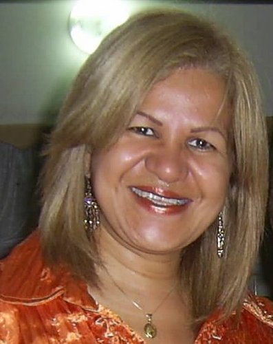 100% mujer, cristiana, madre, abuela ,hija,  hermana y amiga!
