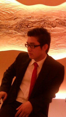 shtjrwn's profile picture. 인천 남동구 서식하는 남자사람입니다. 
물거나 해치지 않으니 많은 관심 부탁드려욤.
(SK와이번스/ 갤럭시S/ 영화/ EPL/ 탁구/ 가을남자/ 그리움/ 흑흑/ 그레이트피레니즈/ 골든리트리버/ 아가아가)