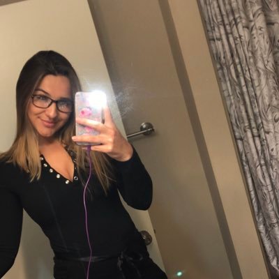 brookiemertz's profile picture. snapchat @ brooklynnmertz / eau claire