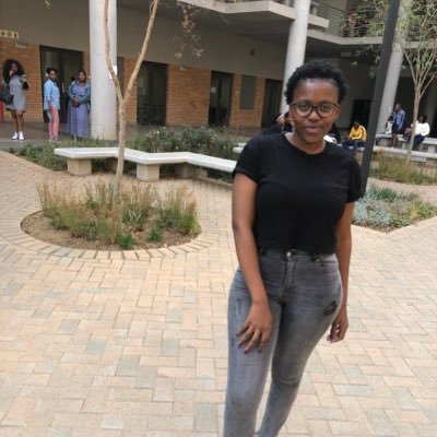 🇿🇦| Daughter of the most high 👑| Bcom accounting graduate 👩🏾🎓 |plant lover 🪴 | Tsonga 👸 | love to read 📚 | 🎚 =❤️