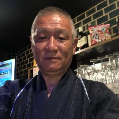 ORANGE_STYLE76's profile picture. 名前は若そうなんですが落ち着いたお店です。ビルの7階にあり窓から東山の夜景が見えます。 初めてでもお一人でも楽しんで頂けます。〒604-802 1京都市中京区西木屋町六角下がる北車屋町272-1 第二観光ビル701号TEL075-255-9266毎週水曜日定休