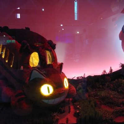 あい 千と千尋の神隠し 幻のエンディング私もうっすら記憶にあるぞ 映画館でなのかテレビなのか覚えてないけど引っ越し業者さんが のくだりは絶対にあった だから車の中が草や埃でいっぱい で何ヶ月も経ってるんじゃ な考察には業者さんが来てる