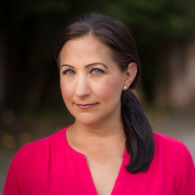 heathersetz's profile picture. 🎼🎭👫🐱✈️🏃🏽‍♀️🍔🦔🍦🍸🏖📺