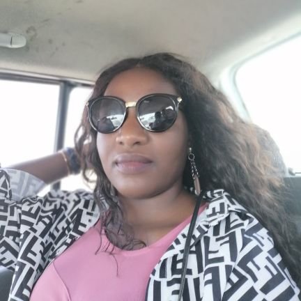 ShalimbaL's profile picture. With God everything is possible