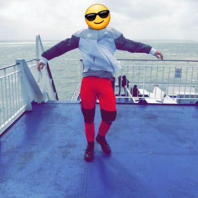 JakeSalvia's profile picture. 👓🏉