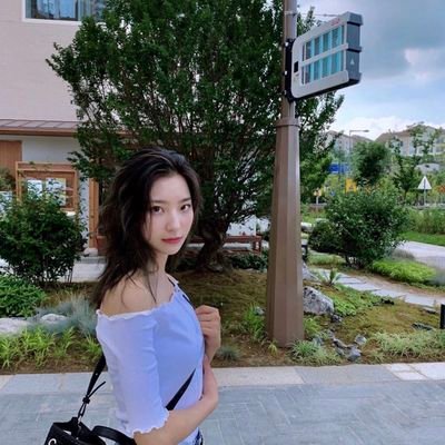 anginmaIam's profile picture. 𝐈𝐥𝐥𝐮𝐬𝐢𝐯𝐞, NSFW. / Adelaine D. Lareita, daughter of 𝐍𝐲𝐱. Known as 𝐓𝐡𝐞 𝐐𝐮𝐞𝐞𝐧 𝐨𝐟 𝐍𝐢𝐠𝐡𝐭, she lives when the sun comes down.