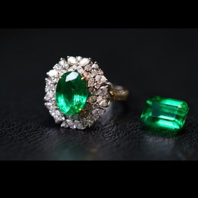 Natural emerald, sapphire, ruby, jewelry wholesale custom.