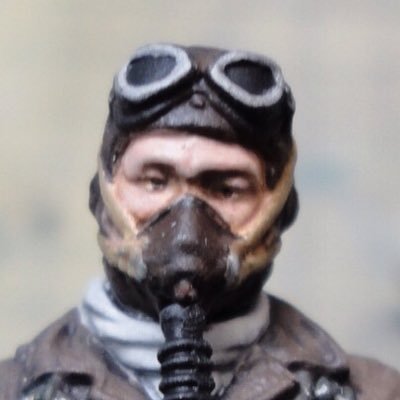 老眼が日々進行しているポンコツ中年モデラーです。主に1/48の航空機をこさえています。蛇の目とフィン空、米海軍機が好物です。