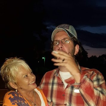 BigCarlFinesse's profile picture. Spitting out words of wisdom, and promoting people who are making a difference.