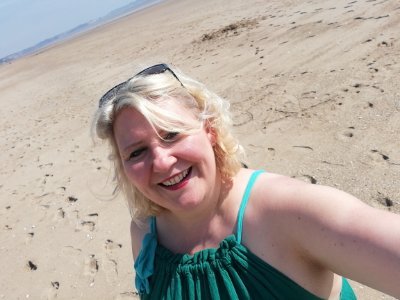 FundSandrine's profile picture. Enjouée, intègre et particulièrement altruiste, je me retrouve très souvent dans des situations cocasses parce que.... Ben voilà.... Je suis ainsi  😉🤷‍♀️😂