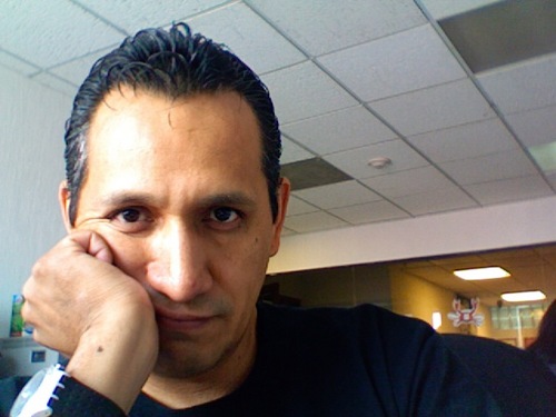 sanfranciscomz's profile picture. Todos creen que soy un poco distraido...No es eso, sólo estoy observándolos