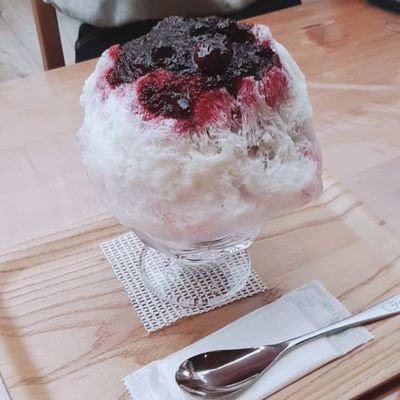 3TdEhvxjrBnzrcV's profile picture. 無言フォロー失礼します。あまりツイートしません。