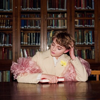 orlandrag_'s profile picture. Writer, presenter, performer | DPhil @UniofOxford | also known as Orlando