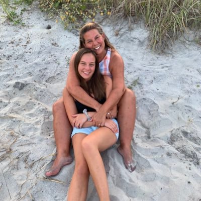 knewc01's profile picture. OSU ‘23 💙❤️💛 she/her