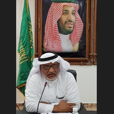 *مدير ادارة الجودة وقياس الأداء بتعليم محايل عسير سابقا. *كاتب في العديد من الصحف. *بكالريوس اللغة العربية ودبلوم عالي في التربية وماجستير علم النفس.