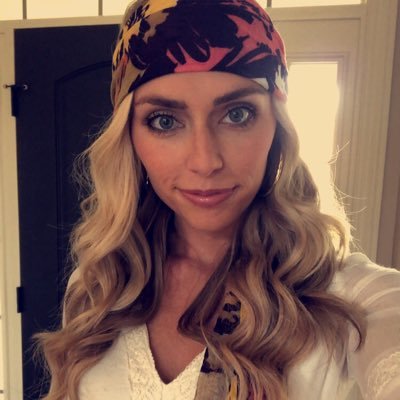 myreaorhighway's profile picture. Life is too short to be anything but happy! AOT