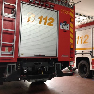 Ach..... Elektriker und Feuerwehrmann aus Überzeugung ;)