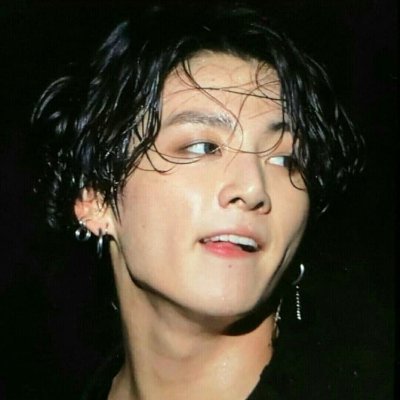 𝐀𝐋𝐋 𝐃𝐄𝐒𝐈𝐆𝐍𝐄𝐑 𝐖𝐇𝐄𝐍 𝐖𝐄 𝐆𝐎 𝐎𝐔𝐓, 𝐉𝐔𝐒𝐓 𝐒𝐎 𝐏𝐄𝐎𝐏𝐋𝐄 𝐊𝐍𝐎𝐖 𝐖𝐄 𝐑𝐈𝐂𝐇.