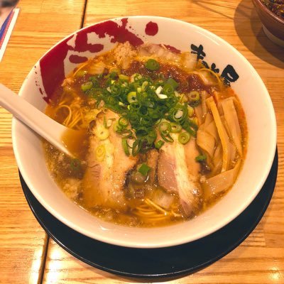 大阪在住のラーメン大好きおじさん‼️🍜😍ラーメンは安くて美味しくて最高のエンターテイメント‼️😁✨ラーメンは日本の誇る最強の食文化‼️🍥 関西・関東を中心に日本全国の色んなラーメンを紹介‼️😆🍜 #ラーメン